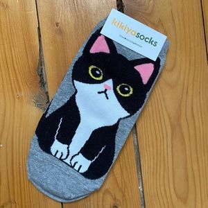 Kikiya cat socks new